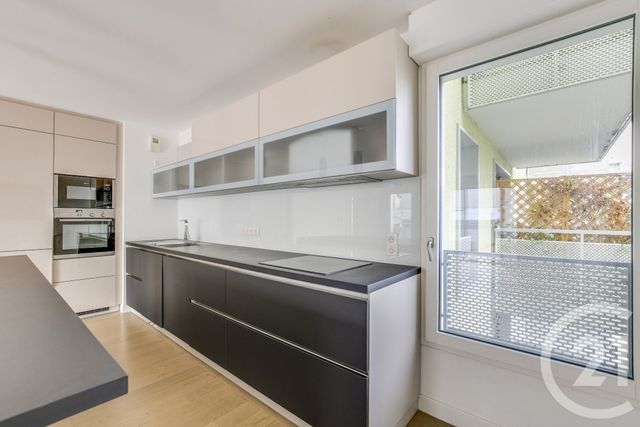 Appartement F5 &agrave; louer - 5 pi&egrave;ces - 112,80 m2 - Paris - 75014 - ILE-DE-FRANCE