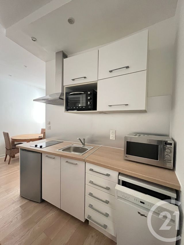 Appartement F2 &agrave; louer - 2 pi&egrave;ces - 41,96 m2 - Paris - 75015 - ILE-DE-FRANCE