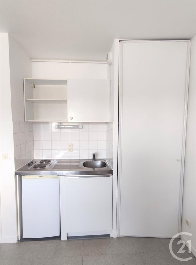 Appartement Studio &agrave; louer - 1 pi&egrave;ce - 18,40 m2 - Paris - 75012 - ILE-DE-FRANCE