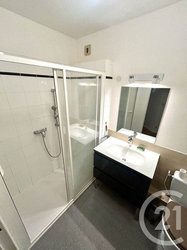 Appartement F1 &agrave; louer - 1 pi&egrave;ce - 38,31 m2 - Paris - 75015 - ILE-DE-FRANCE