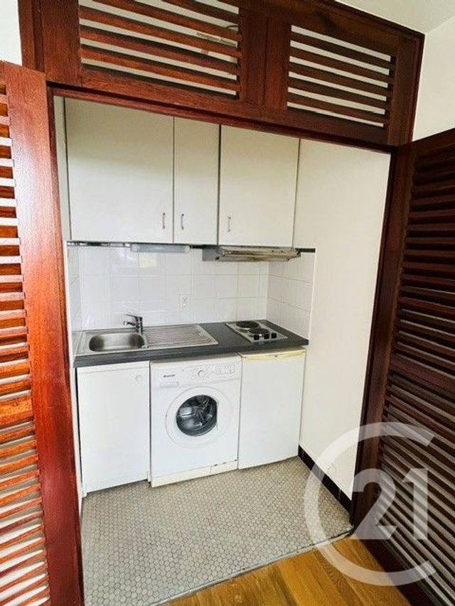 Appartement F1 &agrave; louer - 1 pi&egrave;ce - 25,39 m2 - Paris - 75015 - ILE-DE-FRANCE