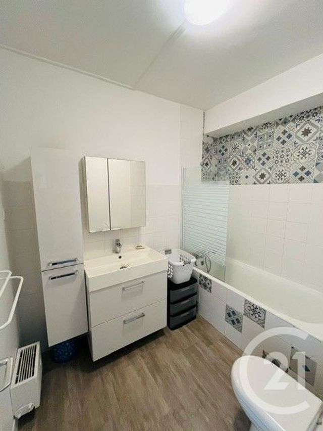 Appartement F1 &agrave; louer - 1 pi&egrave;ce - 35,11 m2 - Paris - 75015 - ILE-DE-FRANCE