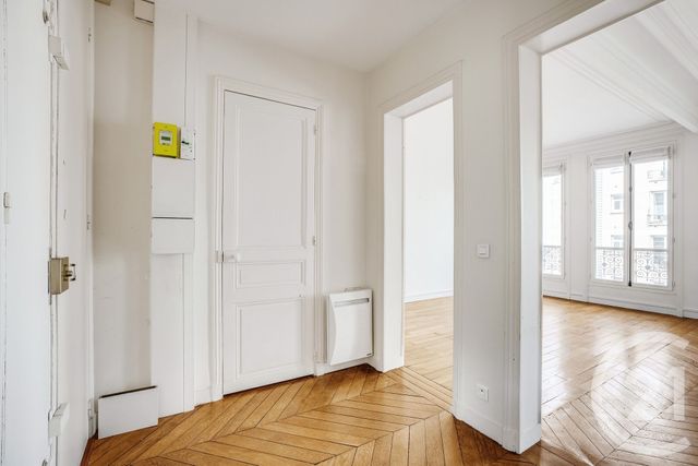 Appartement T3 &agrave; vendre - 3 pi&egrave;ces - 61,80 m2 - Paris - 75015 - ILE-DE-FRANCE