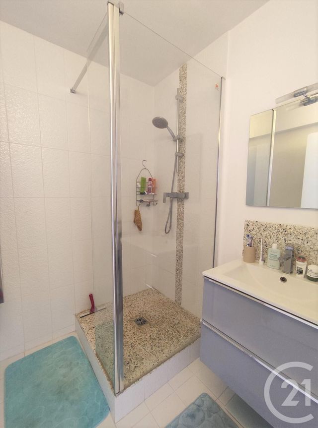 Appartement F2 &agrave; louer - 2 pi&egrave;ces - 40,80 m2 - Paris - 75015 - ILE-DE-FRANCE