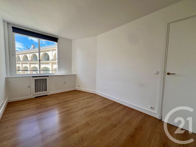 Appartement F3 &agrave; louer - 3 pi&egrave;ces - 78,40 m2 - Paris - 75007 - ILE-DE-FRANCE