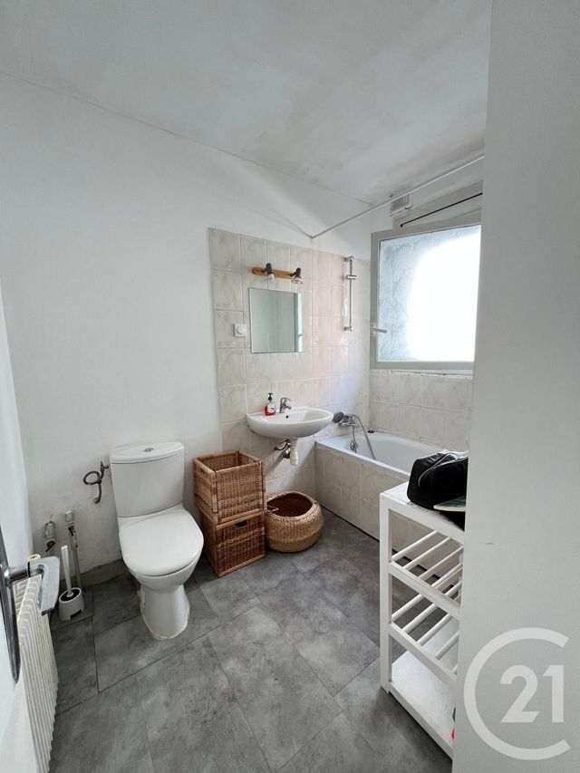 Appartement F1 &agrave; louer - 1 pi&egrave;ce - 23,80 m2 - Paris - 75015 - ILE-DE-FRANCE