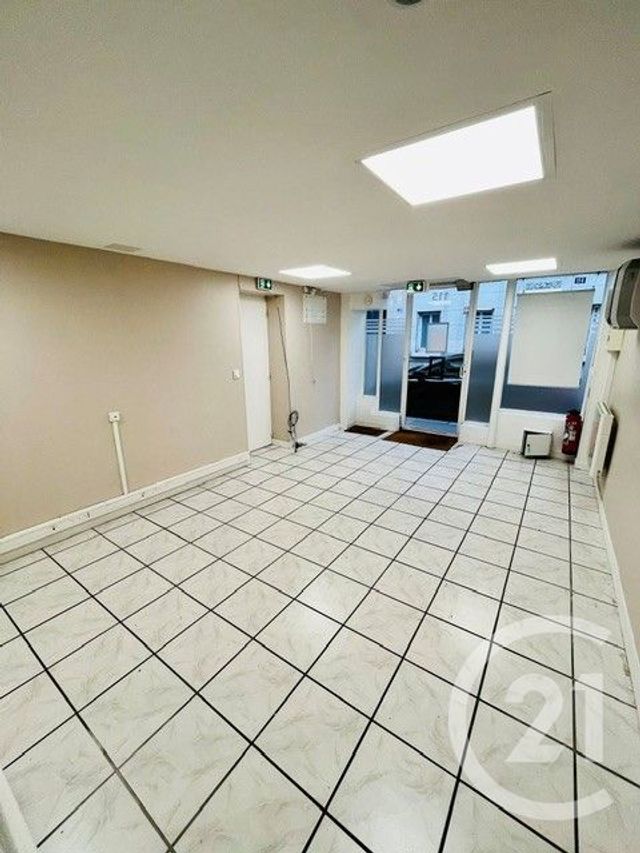 Appartement Local &agrave; louer - 1 pi&egrave;ce - 50 m2 - Paris - 75015 - ILE-DE-FRANCE