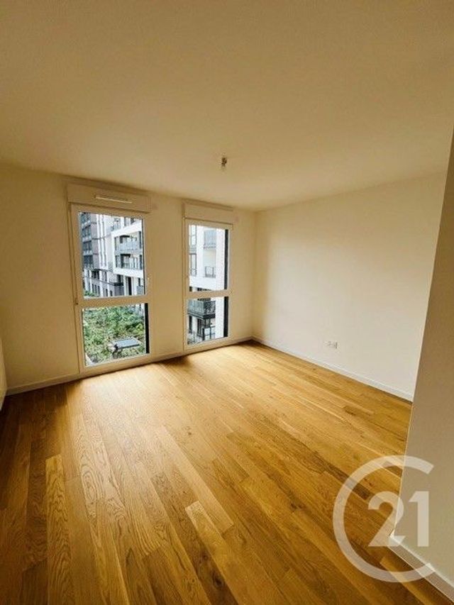 Appartement F4 &agrave; louer - 4 pi&egrave;ces - 92,28 m2 - Suresnes - 92 - ILE-DE-FRANCE