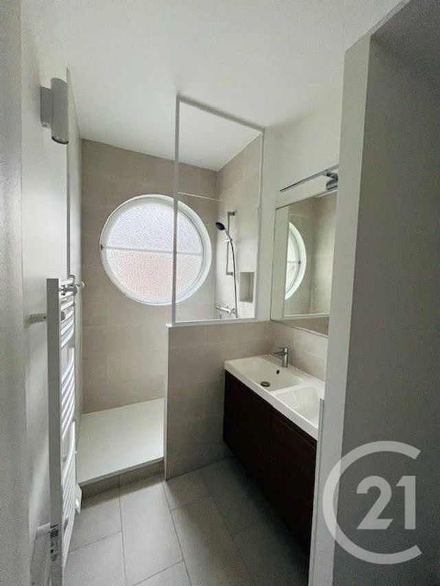 Appartement F3 &agrave; louer - 3 pi&egrave;ces - 71,71 m2 - Paris - 75014 - ILE-DE-FRANCE