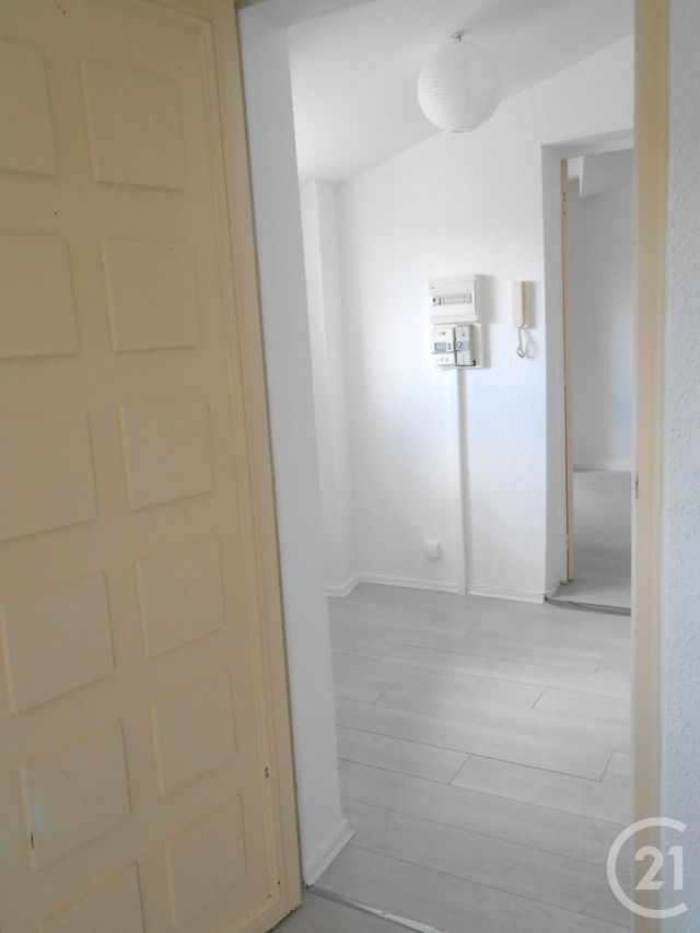 Appartement F2 &agrave; louer - 2 pi&egrave;ces - 40 m2 - Bordeaux - 33 - AQUITAINE