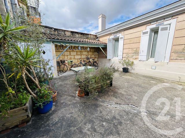 Appartement T2 &agrave; louer - 3 pi&egrave;ces - 53,76 m2 - Bordeaux - 33 - AQUITAINE