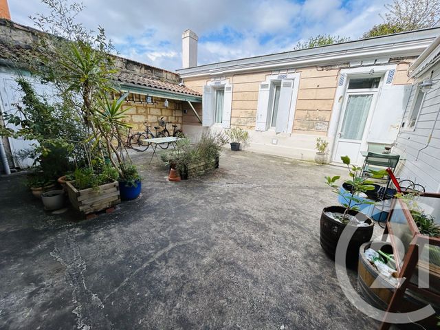 Appartement T2 &agrave; louer - 3 pi&egrave;ces - 53,76 m2 - Bordeaux - 33 - AQUITAINE