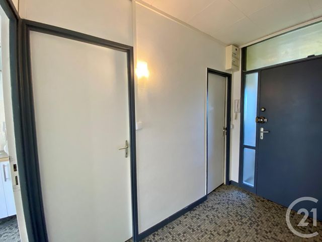 Appartement T4 &agrave; louer - 4 pi&egrave;ces - 66,96 m2 - Le Bouscat - 33 - AQUITAINE