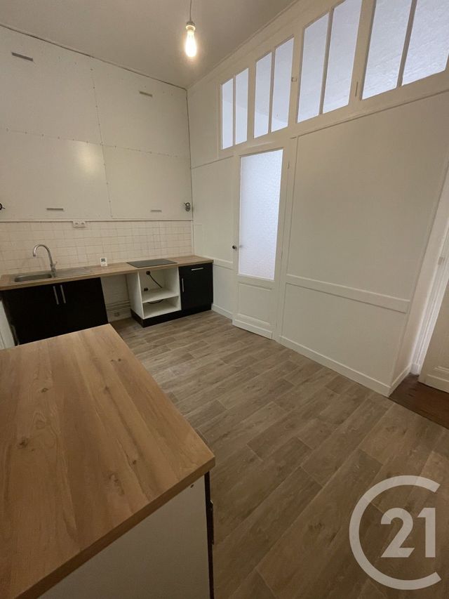Appartement F2 &agrave; louer - 2 pi&egrave;ces - 56,10 m2 - Bordeaux - 33 - AQUITAINE