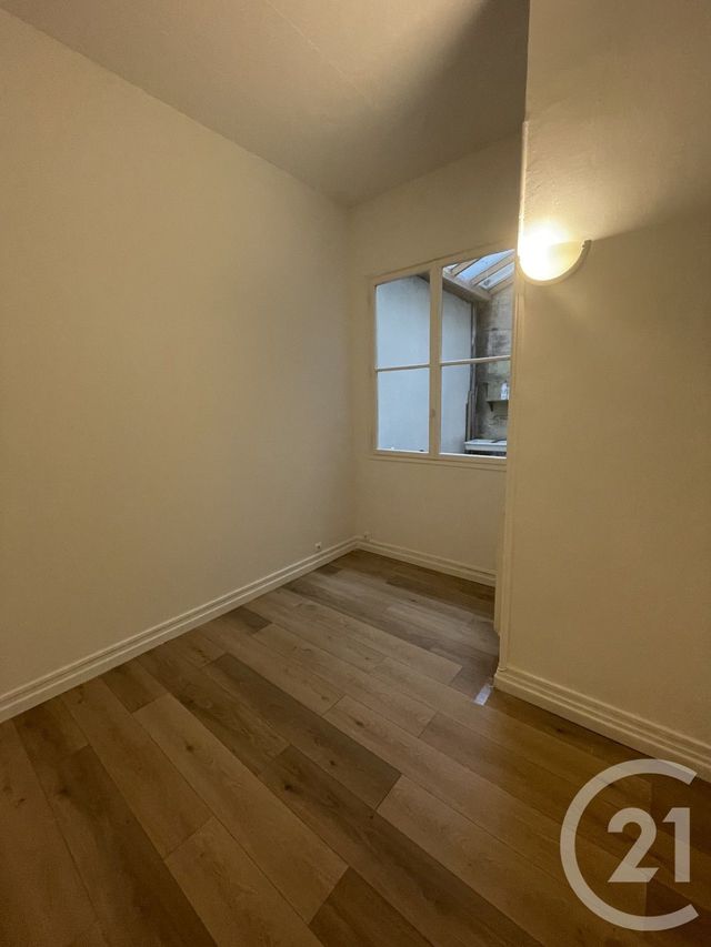 Appartement F2 &agrave; louer - 2 pi&egrave;ces - 56,10 m2 - Bordeaux - 33 - AQUITAINE