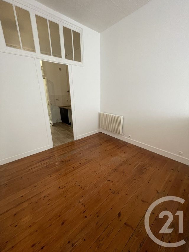 Appartement F2 &agrave; louer - 2 pi&egrave;ces - 56,10 m2 - Bordeaux - 33 - AQUITAINE