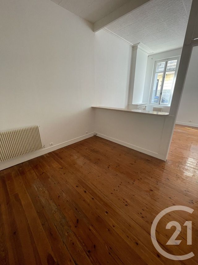Appartement F2 &agrave; louer - 2 pi&egrave;ces - 56,10 m2 - Bordeaux - 33 - AQUITAINE
