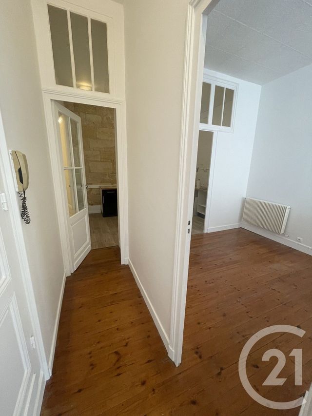 Appartement F2 &agrave; louer - 2 pi&egrave;ces - 56,10 m2 - Bordeaux - 33 - AQUITAINE