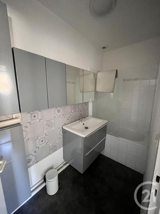 Appartement F2 &agrave; louer - 2 pi&egrave;ces - 40,51 m2 - Bordeaux - 33 - AQUITAINE