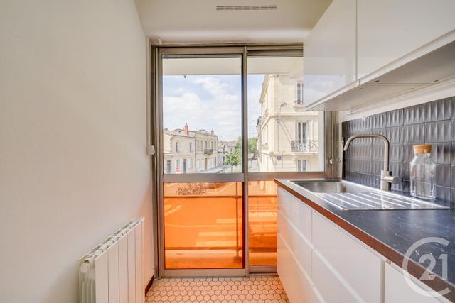 Appartement F1 à louer - 1 pièce - 30,70 m2 - Bordeaux - 33 - AQUITAINE