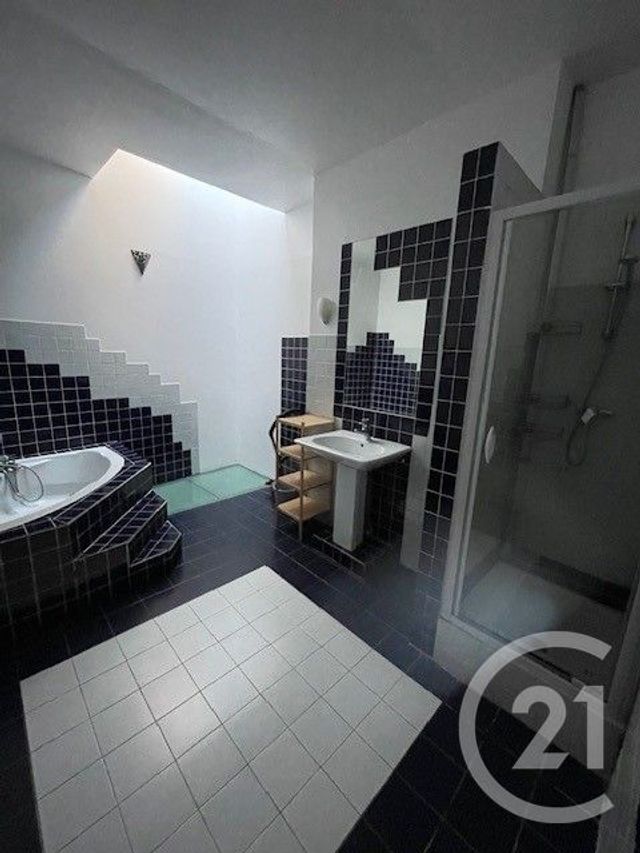 Appartement T3 à louer - 3 pièces - 79,73 m2 - Bordeaux - 33 - AQUITAINE