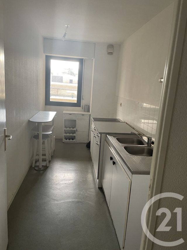 Appartement F3 &agrave; louer - 3 pi&egrave;ces - 65 m2 - Bordeaux - 33 - AQUITAINE