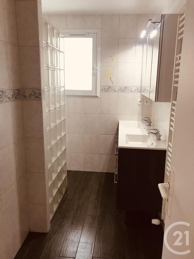 Maison &agrave; louer - 4 pi&egrave;ces - 86,04 m2 - Villenave D Ornon - 33 - AQUITAINE