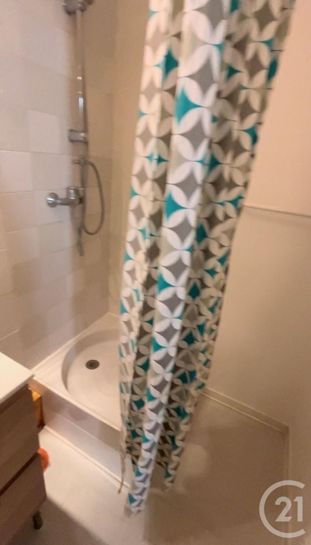 Appartement F1 &agrave; louer - 1 pi&egrave;ce - 25,48 m2 - Bordeaux - 33 - AQUITAINE