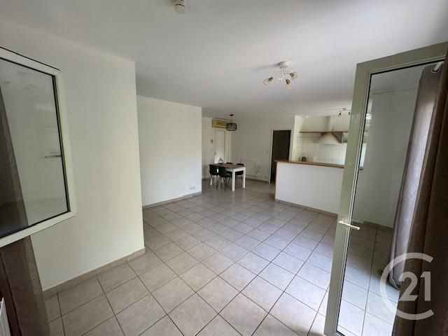 Maison &agrave; louer - 3 pi&egrave;ces - 71 m2 - St Loubes - 33 - AQUITAINE