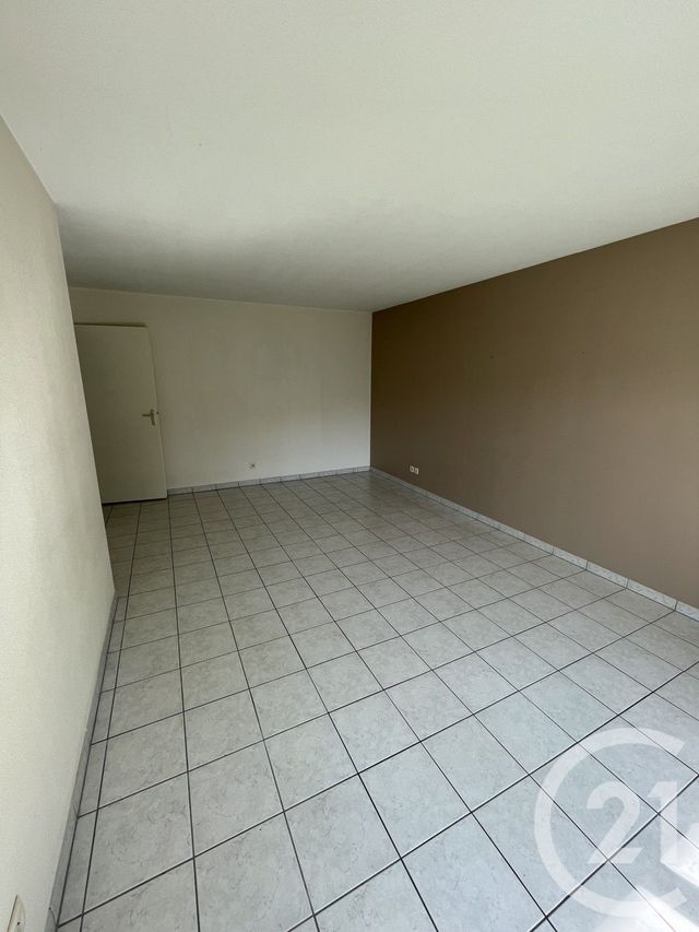 Appartement F3 &agrave; louer - 3 pi&egrave;ces - 63,43 m2 - Gradignan - 33 - AQUITAINE