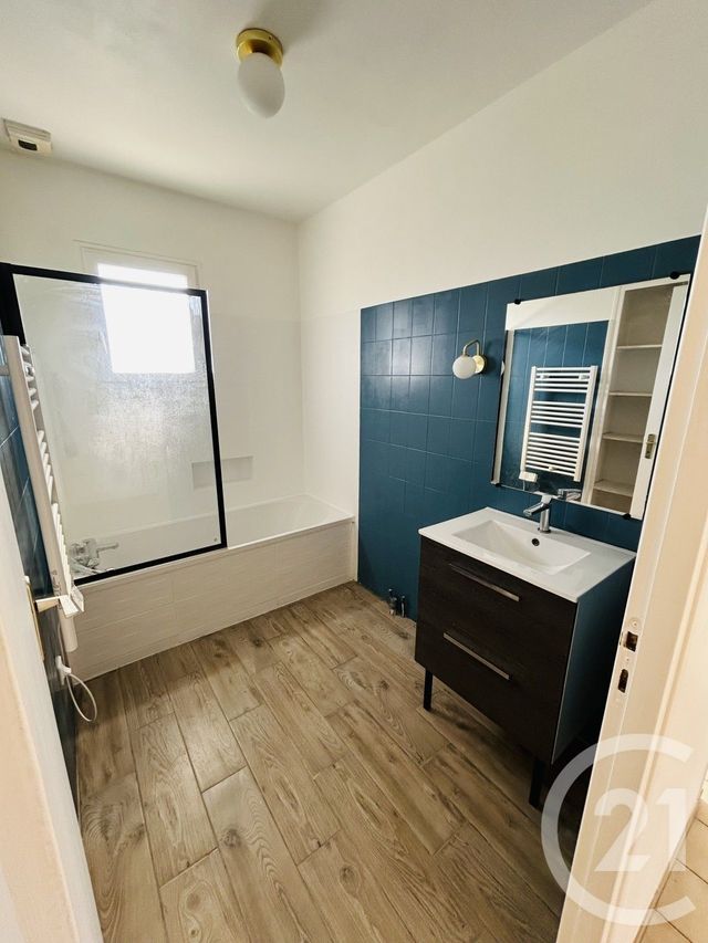 Maison &agrave; louer - 3 pi&egrave;ces - 87 m2 - Villenave D Ornon - 33 - AQUITAINE