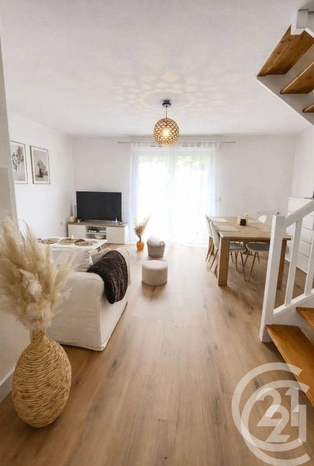 Appartement T3 &agrave; louer - 3 pi&egrave;ces - 72,89 m2 - Villenave D Ornon - 33 - AQUITAINE