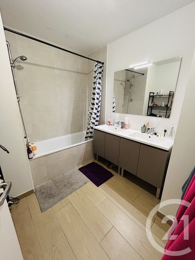 Appartement T3 &agrave; louer - 3 pi&egrave;ces - 68,13 m2 - Talence - 33 - AQUITAINE