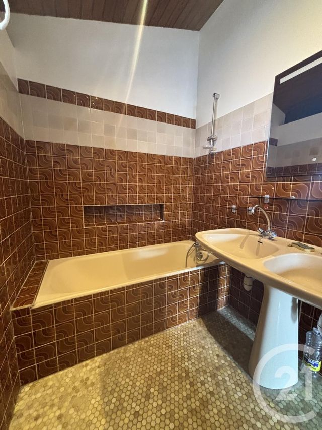 Maison &agrave; louer - 7 pi&egrave;ces - 167,53 m2 - Gradignan - 33 - AQUITAINE