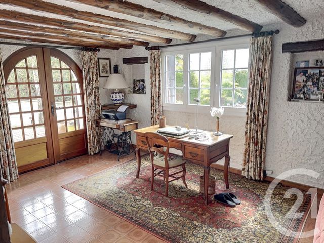 Maison à vendre - 10 pièces - 250 m2 - Maurecourt - 78 - ILE-DE-FRANCE