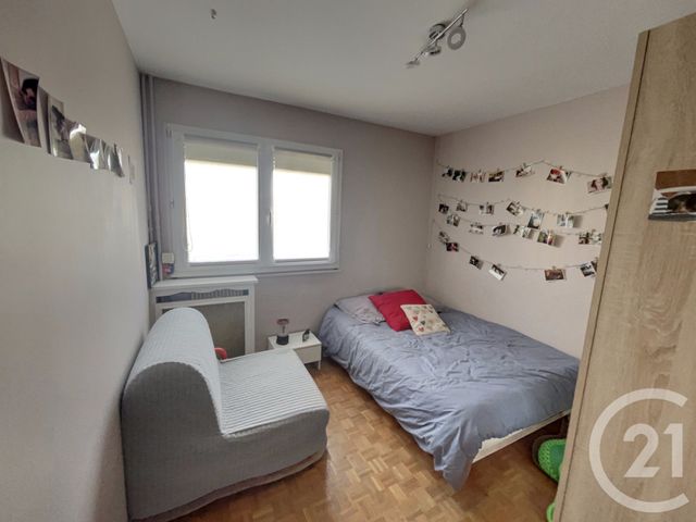 Appartement F5 à vendre - 5 pièces - 82,58 m2 - Poissy - 78 - ILE-DE-FRANCE