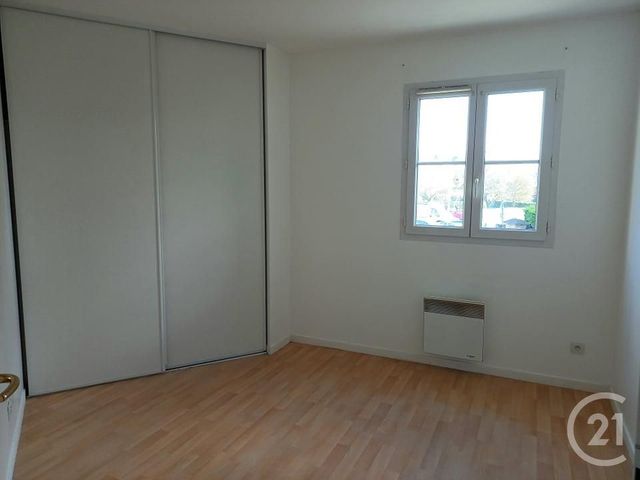 Appartement F2 &agrave; louer - 2 pi&egrave;ces - 40,90 m2 - Chanteloup Les Vignes - 78 - ILE-DE-FRANCE