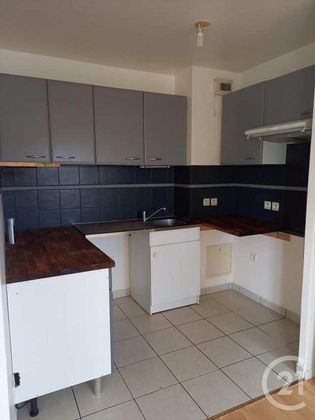 Appartement F2 &agrave; louer - 2 pi&egrave;ces - 40,90 m2 - Chanteloup Les Vignes - 78 - ILE-DE-FRANCE