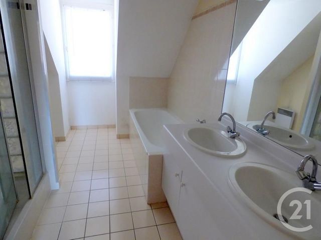 Maison &agrave; louer - 6 pi&egrave;ces - 115,80 m2 - Verneuil Sur Seine - 78 - ILE-DE-FRANCE