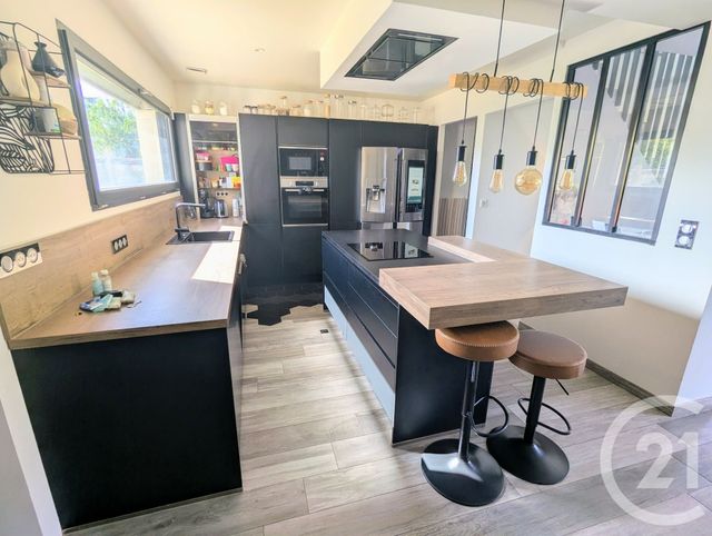 Maison &agrave; louer - 5 pi&egrave;ces - 180 m2 - Vernouillet - 78 - ILE-DE-FRANCE