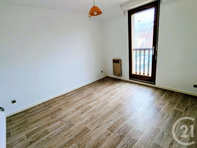 Maison &agrave; louer - 6 pi&egrave;ces - 119 m2 - Verneuil Sur Seine - 78 - ILE-DE-FRANCE