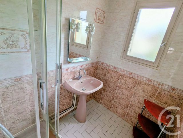 Maison &agrave; louer - 6 pi&egrave;ces - 119 m2 - Verneuil Sur Seine - 78 - ILE-DE-FRANCE