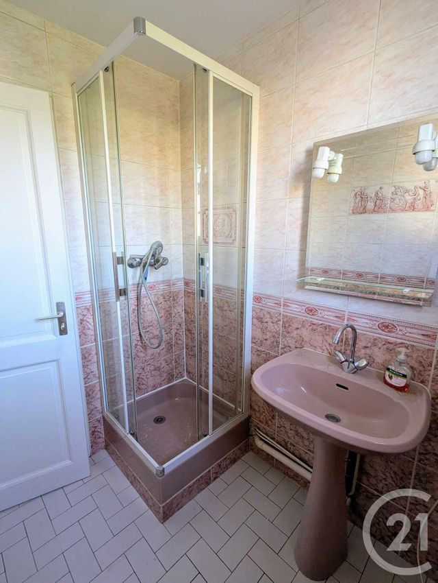 Maison &agrave; louer - 6 pi&egrave;ces - 119 m2 - Verneuil Sur Seine - 78 - ILE-DE-FRANCE