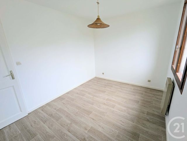 Maison &agrave; louer - 6 pi&egrave;ces - 119 m2 - Verneuil Sur Seine - 78 - ILE-DE-FRANCE