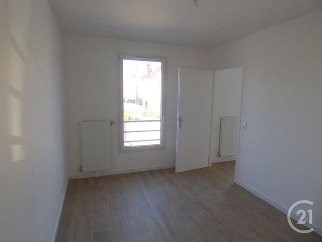 Appartement F2 &agrave; louer - 2 pi&egrave;ces - 40,14 m2 - Les Mureaux - 78 - ILE-DE-FRANCE