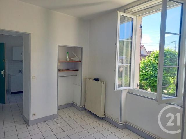 Appartement F2 &agrave; louer - 2 pi&egrave;ces - 33,16 m2 - Maurecourt - 78 - ILE-DE-FRANCE