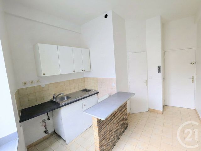 Appartement F1 &agrave; louer - 1 pi&egrave;ce - 30 m2 - Triel Sur Seine - 78 - ILE-DE-FRANCE