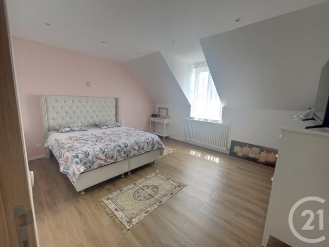 Maison &agrave; louer - 7 pi&egrave;ces - 197,50 m2 - Triel Sur Seine - 78 - ILE-DE-FRANCE