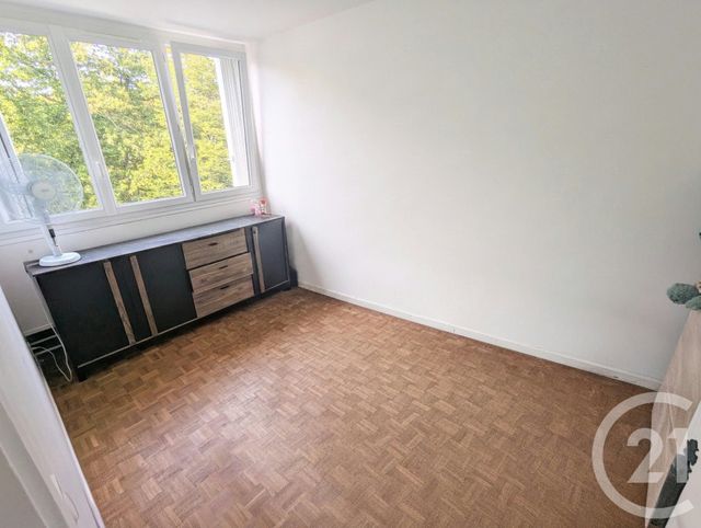 Appartement F4 &agrave; louer - 4 pi&egrave;ces - 65,11 m2 - Verneuil Sur Seine - 78 - ILE-DE-FRANCE