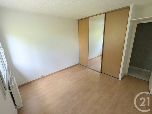 Appartement F3 &agrave; louer - 3 pi&egrave;ces - 65,38 m2 - Verneuil Sur Seine - 78 - ILE-DE-FRANCE